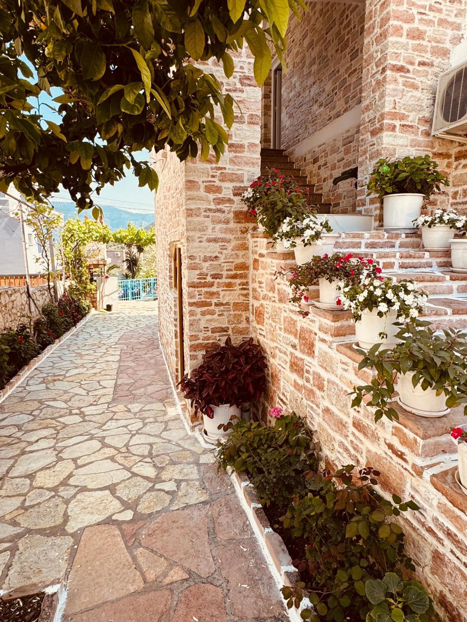 Orfeu Apartments Ksamil Exterior foto